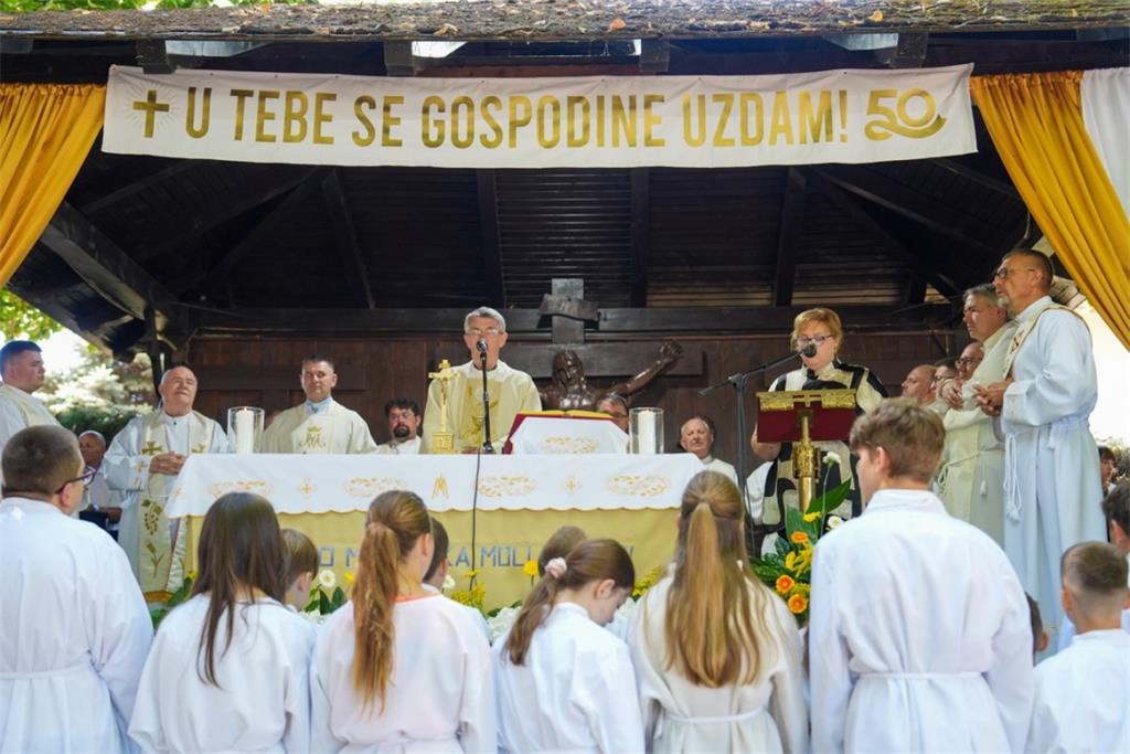 Oproštaj od župnika Leonarda Markača i proslava Župne svetkovine u Močilama